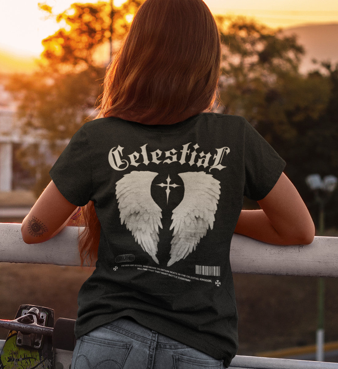 Celestial Being - Winged Creature - Streetwear - Damen Premium Organic Shirt