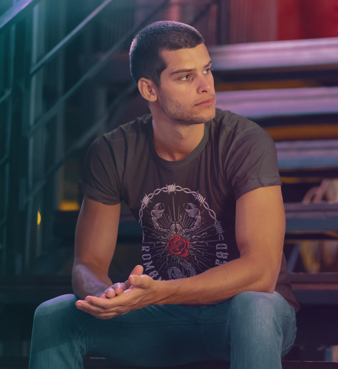 Romance Ain't Dead - Scorpion & Rose - Herren Shirt