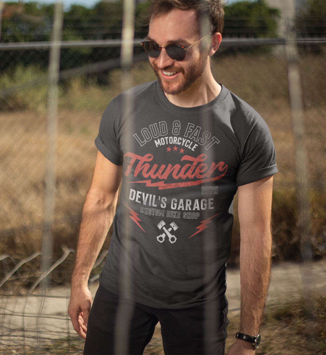 Thunder - Loud & Fast Motorcycle - Custom Devil's Garage - Herren Premium Organic Shirt
