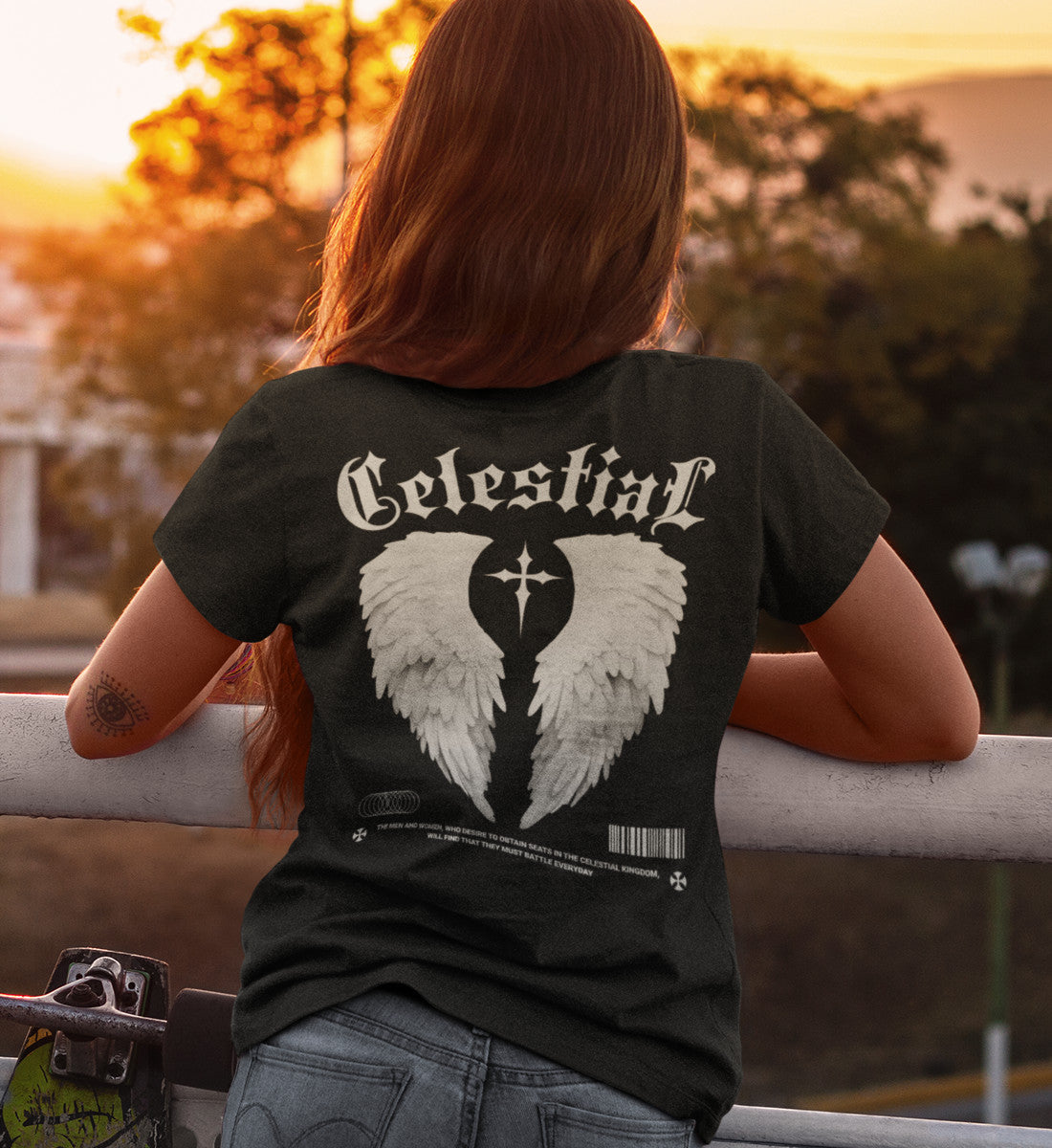 Celestial Being - Winged Creature - Streetwear  - Damen Premium Organic Shirt