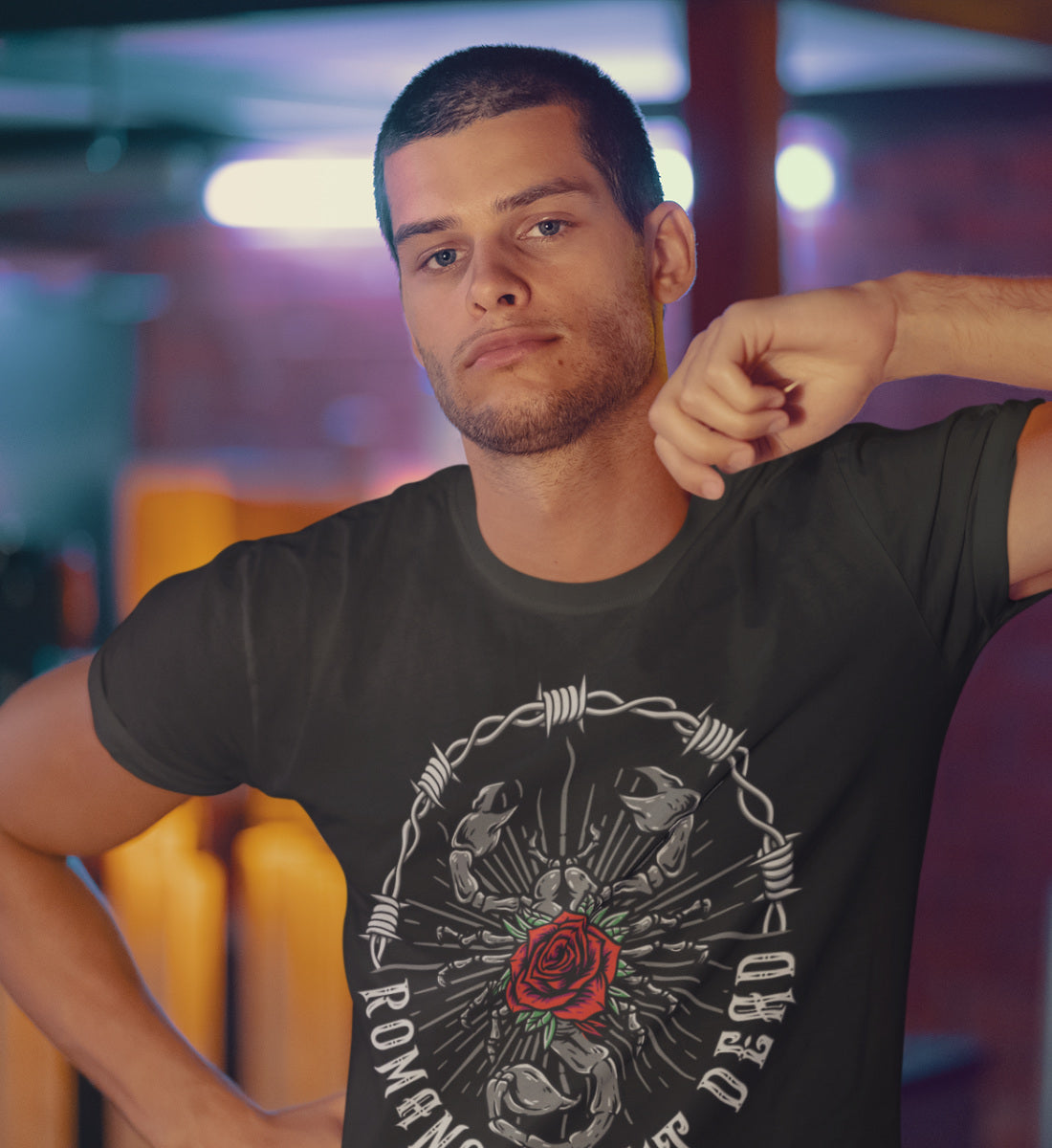 Romance Ain't Dead - Scorpion & Rose  - Herren Premium Organic Shirt