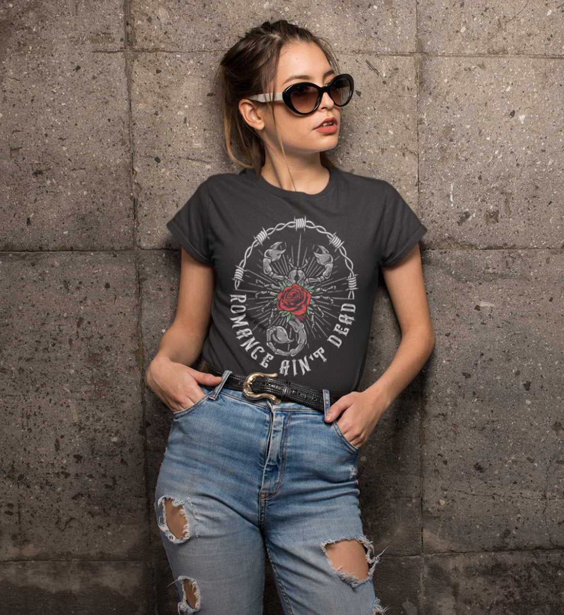 Romance Ain't Dead - Scorpion & Rose  - Damenshirt