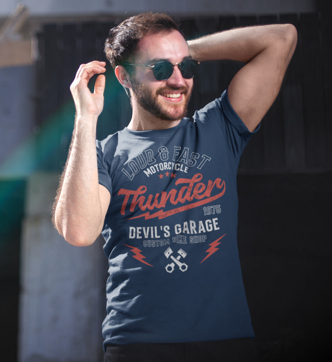 Thunder - Loud & Fast Motorcycle -  Custom Devil's Garage  - Herren Shirt